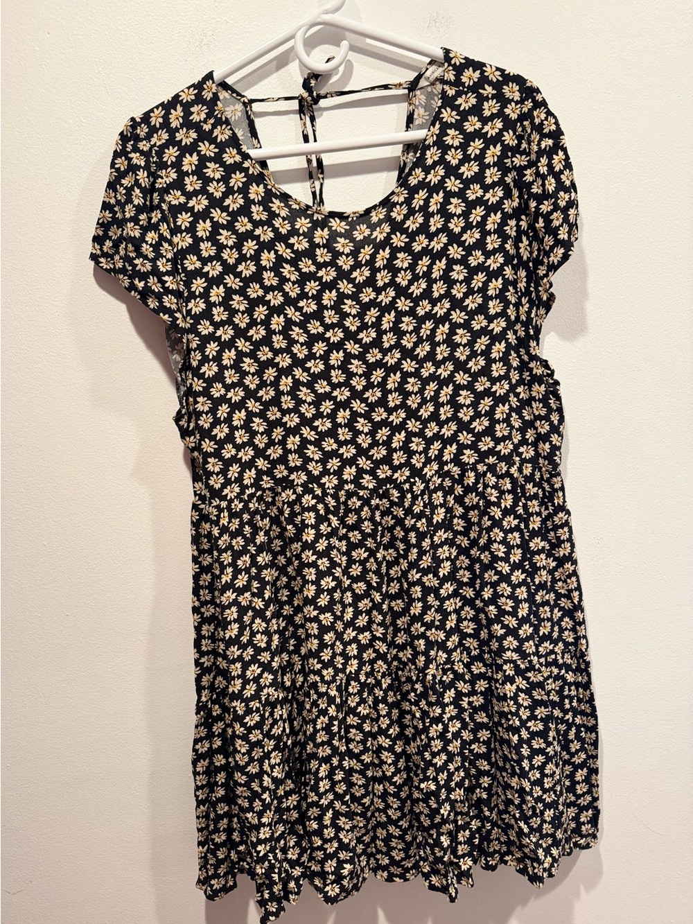 American Eagle Outfitters Daisy Print Mini Dress